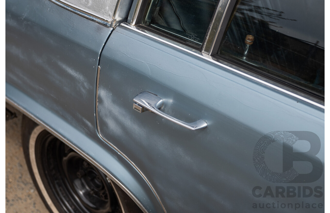 01/1981 Cadillac DeVille 4d Sedan Blue / Grey V8 5.0L