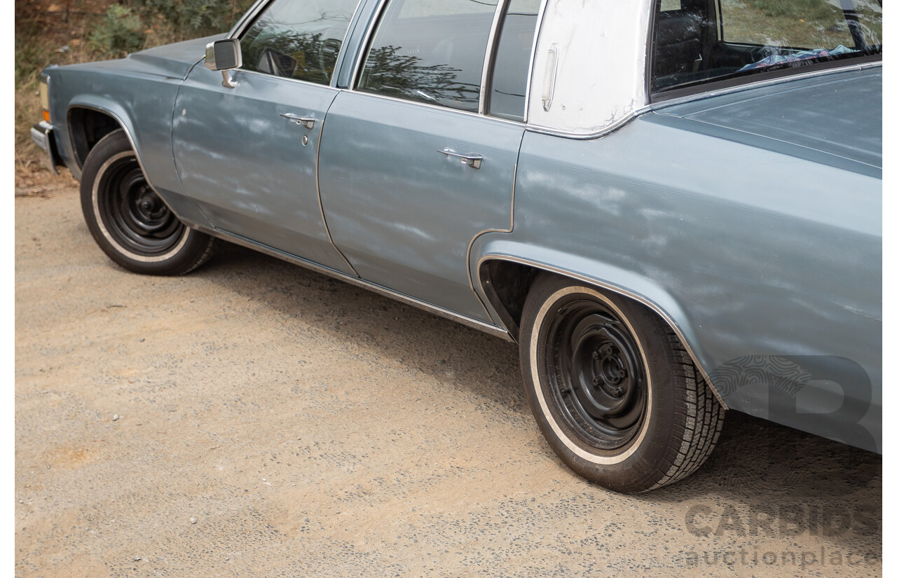01/1981 Cadillac DeVille 4d Sedan Blue / Grey V8 5.0L