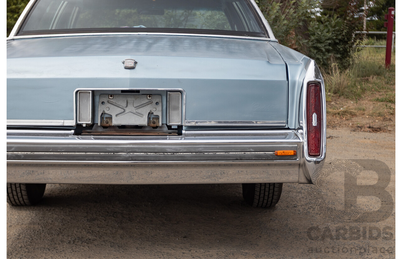 01/1981 Cadillac DeVille 4d Sedan Blue / Grey V8 5.0L