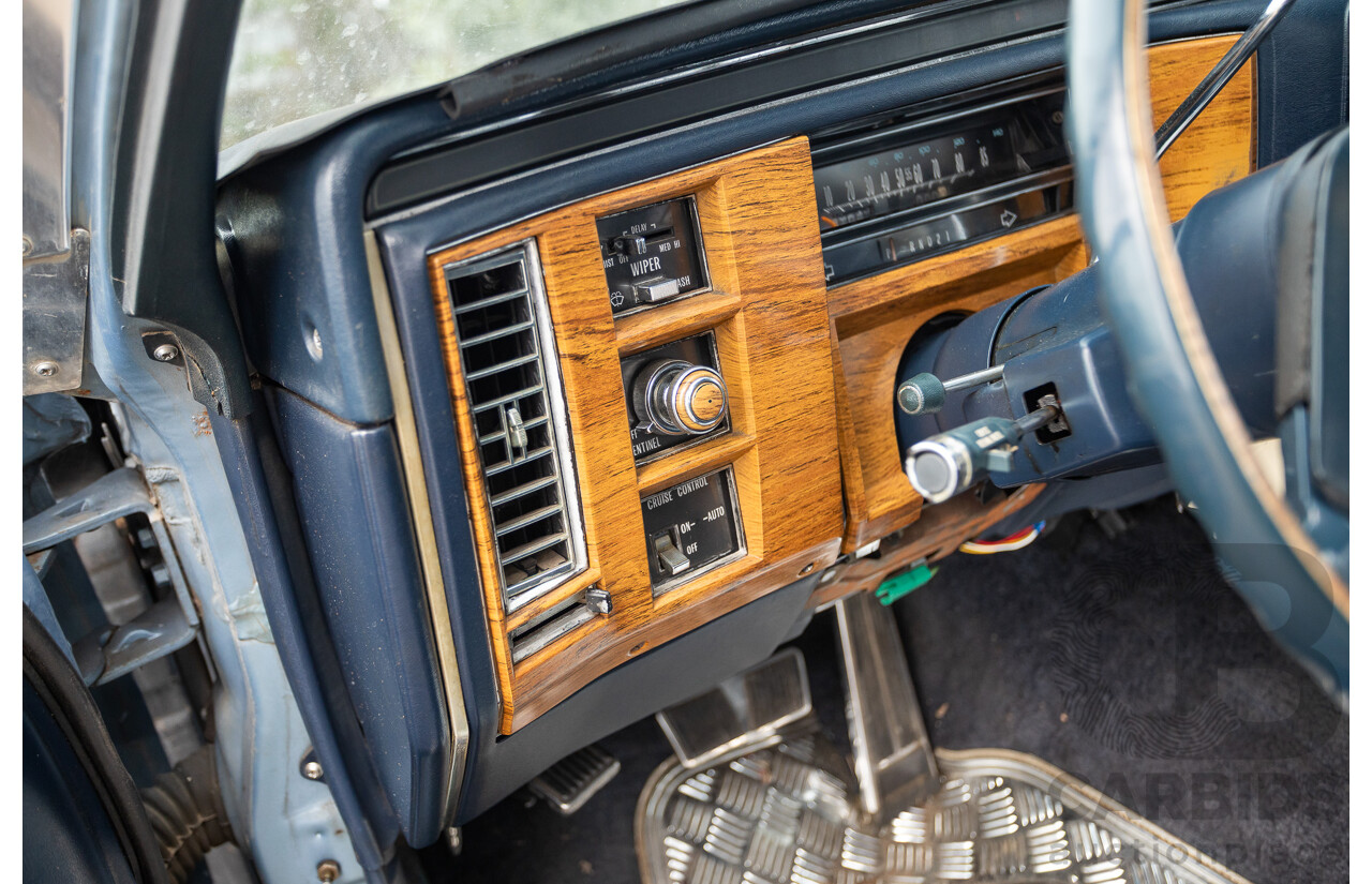 01/1981 Cadillac DeVille 4d Sedan Blue / Grey V8 5.0L