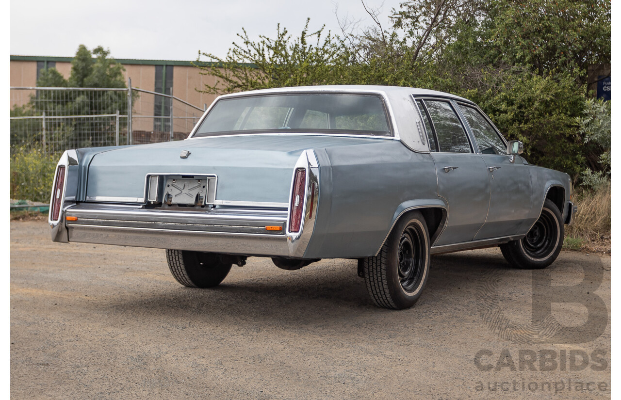 01/1981 Cadillac DeVille 4d Sedan Blue / Grey V8 5.0L