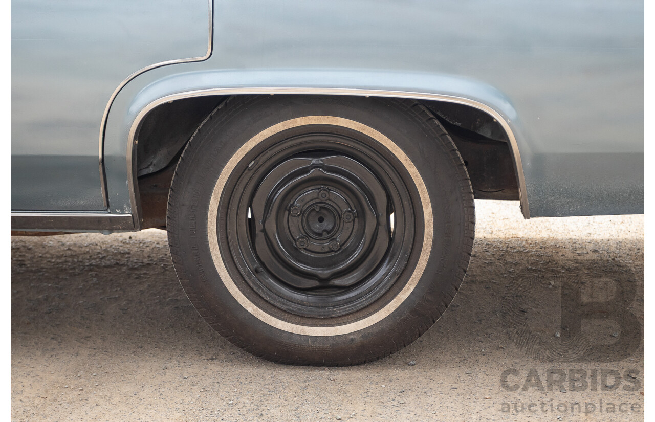 01/1981 Cadillac DeVille 4d Sedan Blue / Grey V8 5.0L