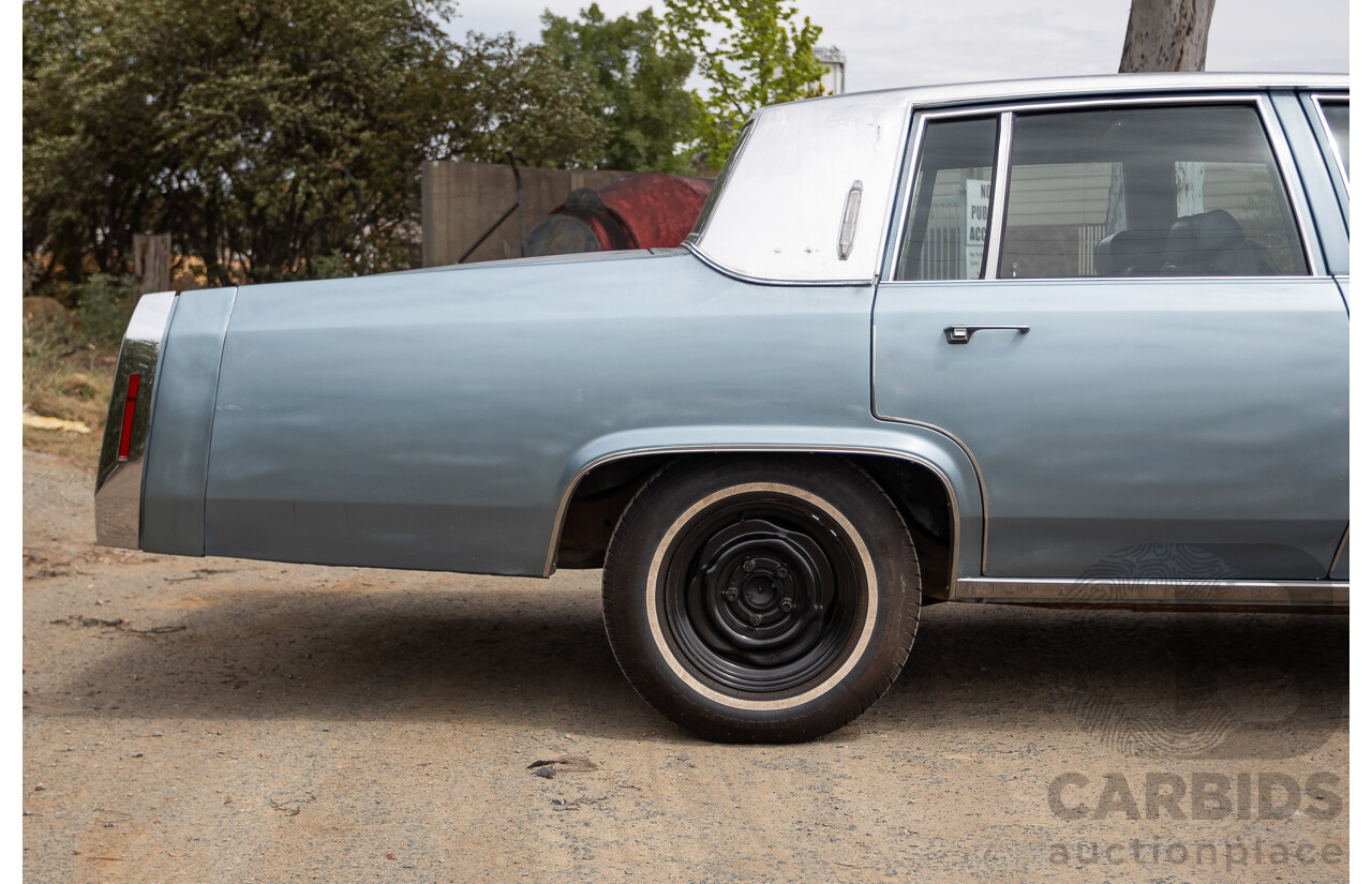 01/1981 Cadillac DeVille 4d Sedan Blue / Grey V8 5.0L