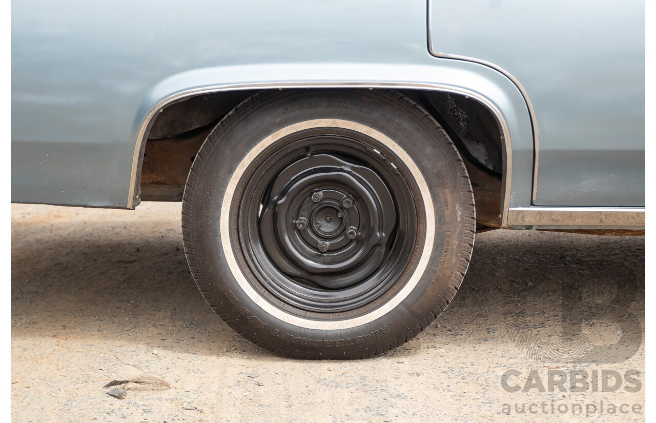 01/1981 Cadillac DeVille 4d Sedan Blue / Grey V8 5.0L