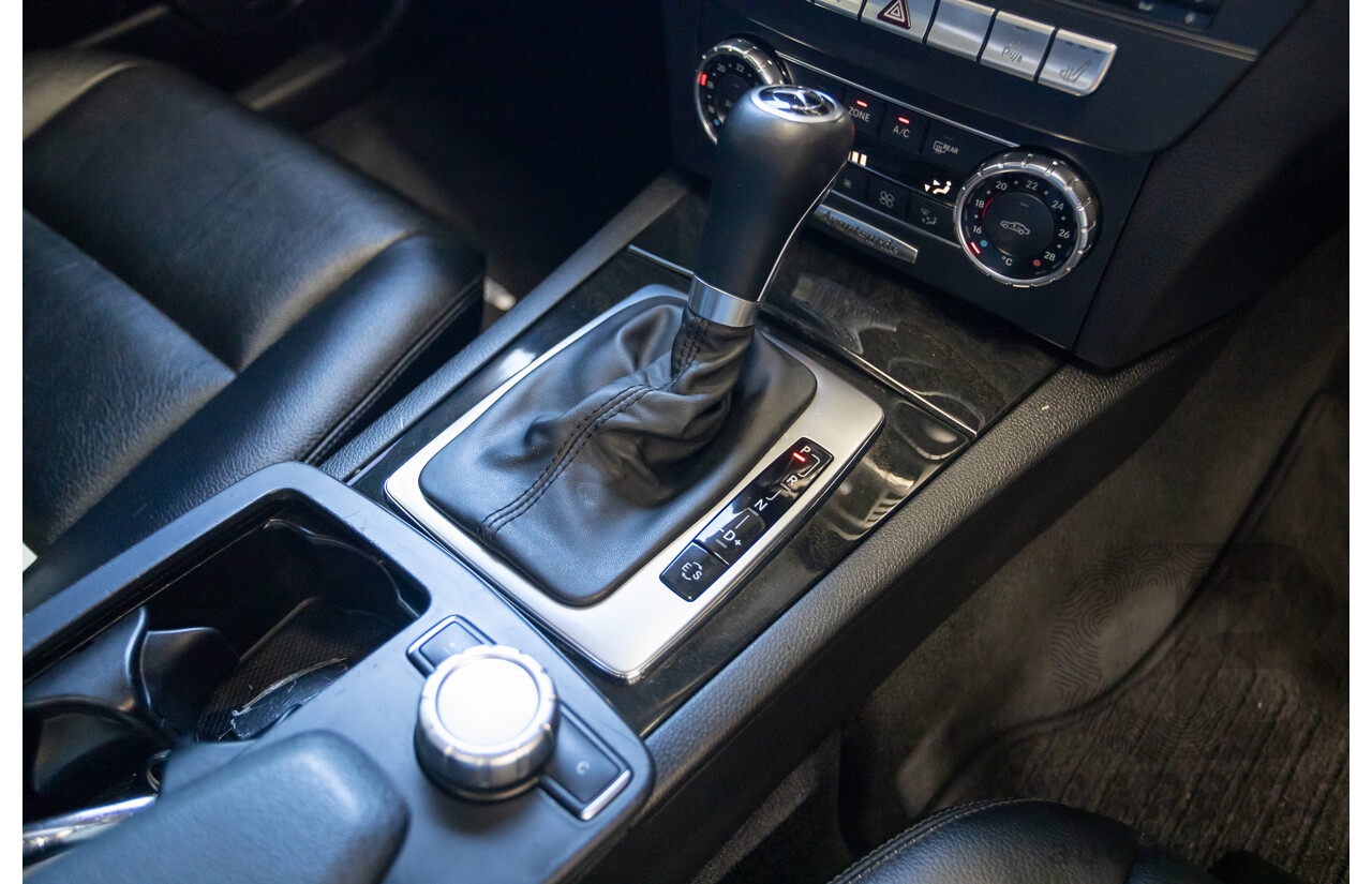 06/2011 Mercedes-Benz C250 CGI Avantgarde W204 MY10 UPGRADE 4D Sedan Magnetite Black Metallic 1.8L