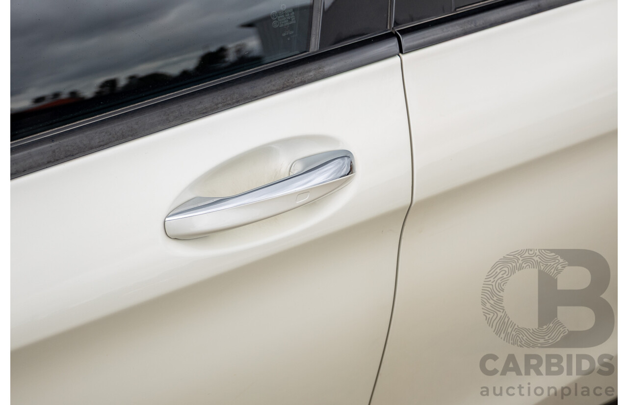 12/2016 Mercedes-Benz GLC 43 AMG (AWD) 253 MY17 4D Wagon Diamond White Bright Turbo 3.0L