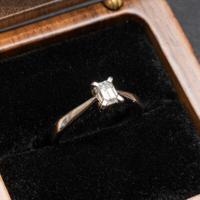 Platinum 950 Solitaire Emerald Cut Diamond Ring with Valuation - Size L