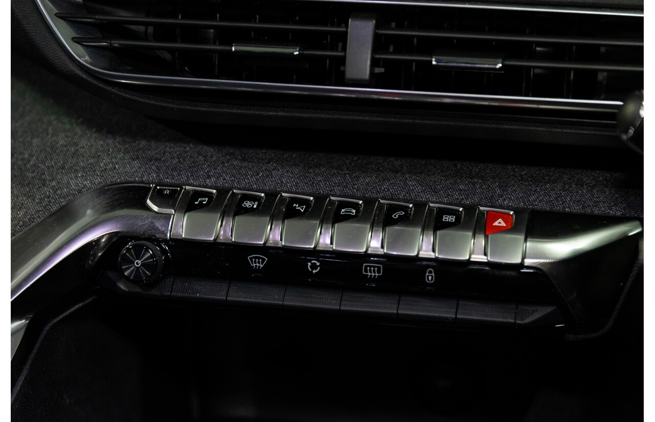 08/2017 Peugeot 3008 GT Line (FWD) P84 4d Wagon Cumulus Grey Metallic Turbo 1.6L