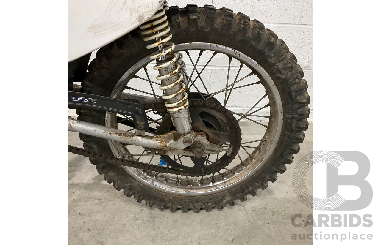 1999 Yamaha RT100  Dirt Bike