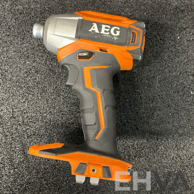 AEG BSS18C12Z Impact Wrench & Impact Driver with Battery, Charger and Carry Bag & a Case of Impact Socket Set