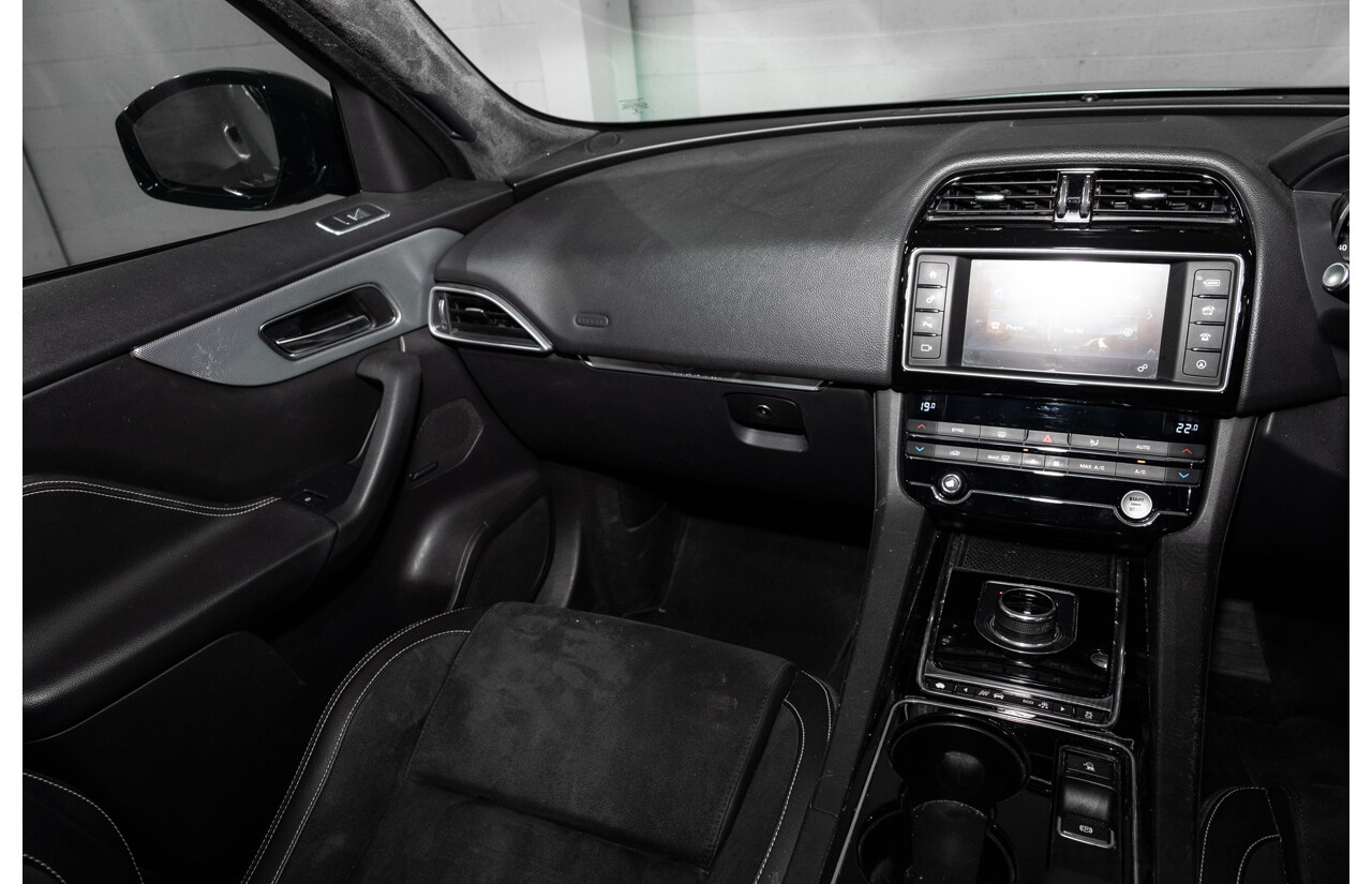 05/2018 Jaguar F-Pace 35t S (AWD 280kW) X761 MY18.5 4d Wagon Indus Silver Metallic Supercharged V6 3.0L