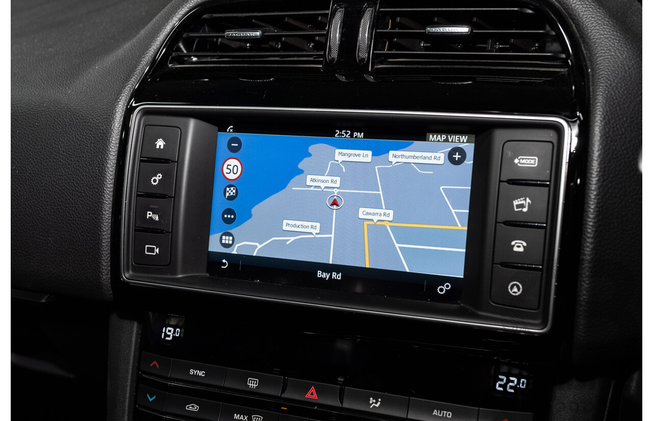 05/2018 Jaguar F-Pace 35t S (AWD 280kW) X761 MY18.5 4d Wagon Indus Silver Metallic Supercharged V6 3.0L