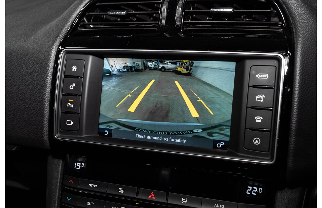 05/2018 Jaguar F-Pace 35t S (AWD 280kW) X761 MY18.5 4d Wagon Indus Silver Metallic Supercharged V6 3.0L