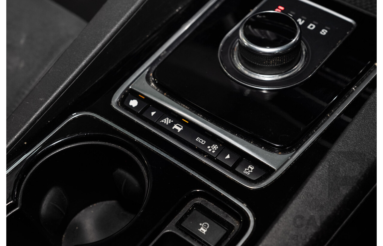 05/2018 Jaguar F-Pace 35t S (AWD 280kW) X761 MY18.5 4d Wagon Indus Silver Metallic Supercharged V6 3.0L