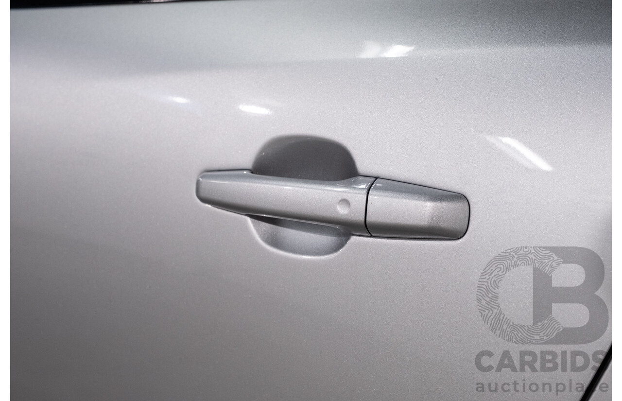 05/2018 Jaguar F-Pace 35t S (AWD 280kW) X761 MY18.5 4d Wagon Indus Silver Metallic Supercharged V6 3.0L