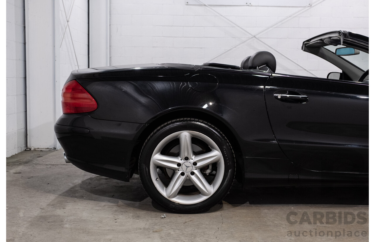 09/2005 Mercedes-Benz SL350 (RWD) R230 2D Convertible Obsidian Black Metallic V6 3.7L