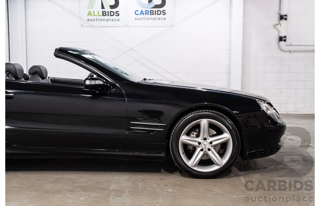 09/2005 Mercedes-Benz SL350 (RWD) R230 2D Convertible Obsidian Black Metallic V6 3.7L