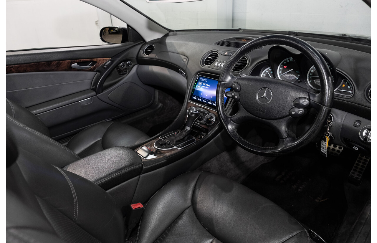 09/2005 Mercedes-Benz SL350 (RWD) R230 2D Convertible Obsidian Black Metallic V6 3.7L