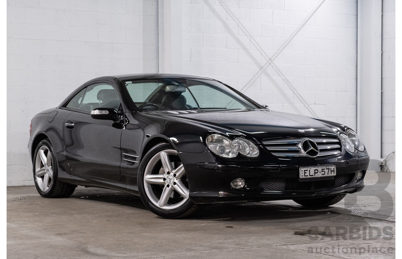 09/2005 Mercedes-Benz SL350 (RWD) R230 2D Convertible Obsidian Black Metallic V6 3.7L