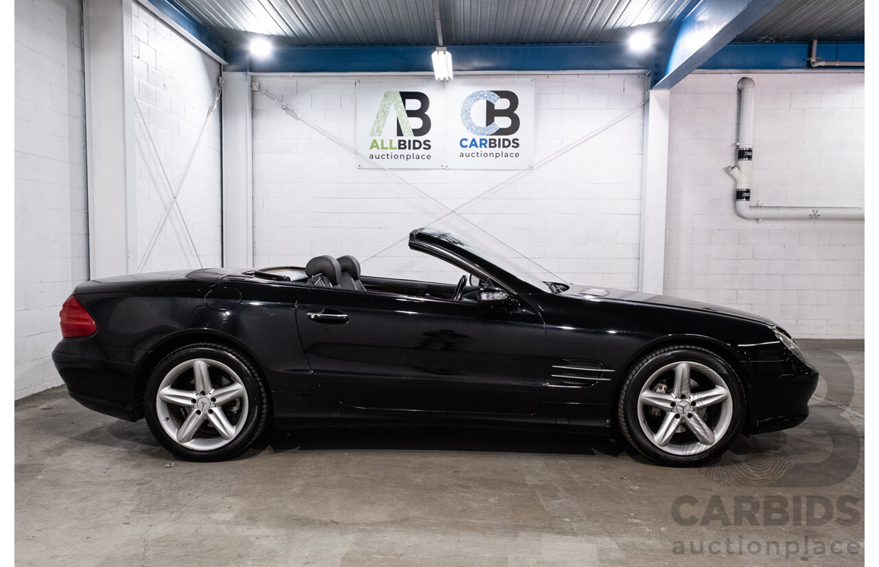 09/2005 Mercedes-Benz SL350 (RWD) R230 2D Convertible Obsidian Black Metallic V6 3.7L