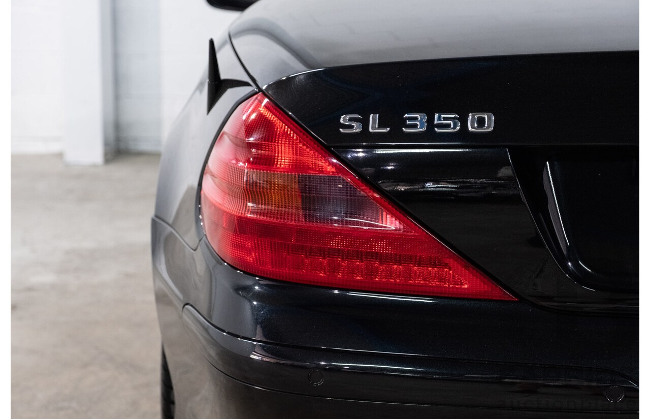 09/2005 Mercedes-Benz SL350 (RWD) R230 2D Convertible Obsidian Black Metallic V6 3.7L