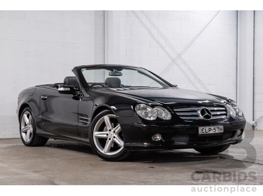 09/2005 Mercedes-Benz SL350 (RWD) R230 2D Convertible Obsidian Black Metallic V6 3.7L