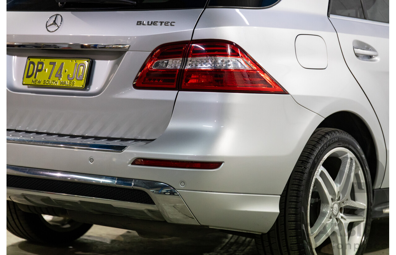 06/2015 Mercedes-Benz ML 350CDI Bluetec (4x4) 166 MY14 4d Wagon Iridium Silver Metallic Turbo Diesel V6 3.0L