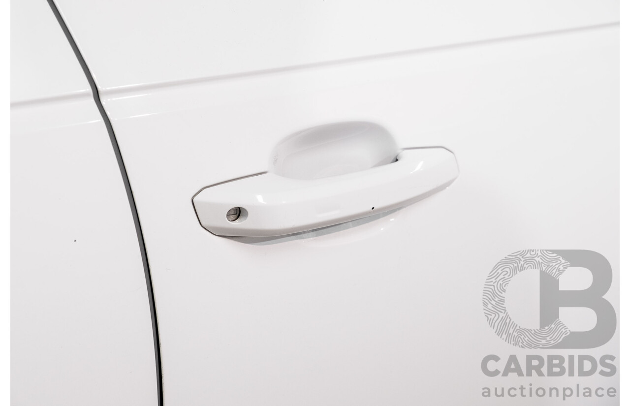 10/2016 Audi A4 Avant 2.0 TFSI S-Tronic Sport (FWD) F4 (B9) 4d Wagon Glacier White Turbo 2.0L