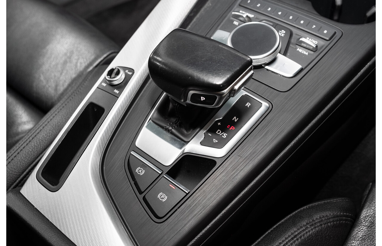 10/2016 Audi A4 Avant 2.0 TFSI S-Tronic Sport (FWD) F4 (B9) 4d Wagon Glacier White Turbo 2.0L