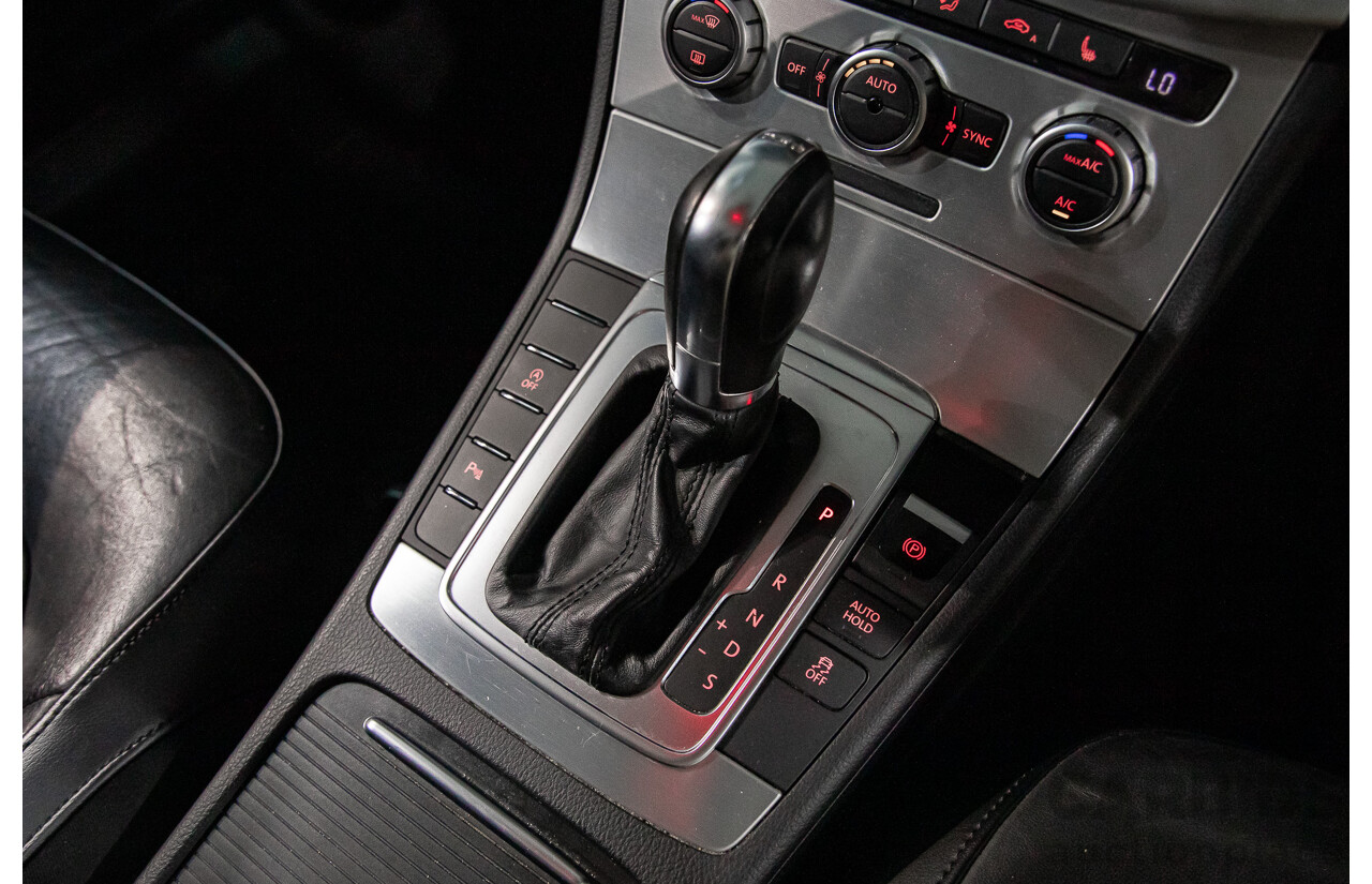 4/2014 Volkswagen Passat 130 TDI Highline 3C MY14 4d Wagon Deep Black Pearl Turbo Diesel 2.0L