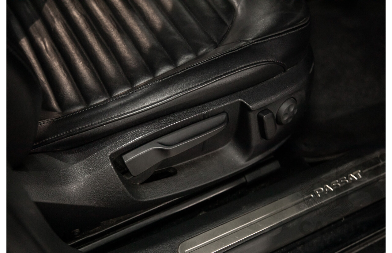 4/2014 Volkswagen Passat 130 TDI Highline 3C MY14 4d Wagon Deep Black Pearl Turbo Diesel 2.0L