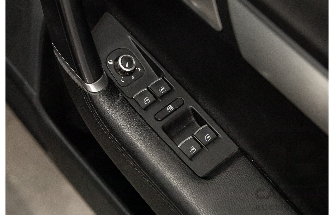 4/2014 Volkswagen Passat 130 TDI Highline 3C MY14 4d Wagon Deep Black Pearl Turbo Diesel 2.0L