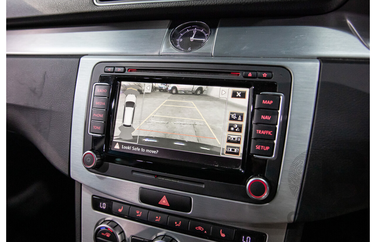 4/2014 Volkswagen Passat 130 TDI Highline 3C MY14 4d Wagon Deep Black Pearl Turbo Diesel 2.0L