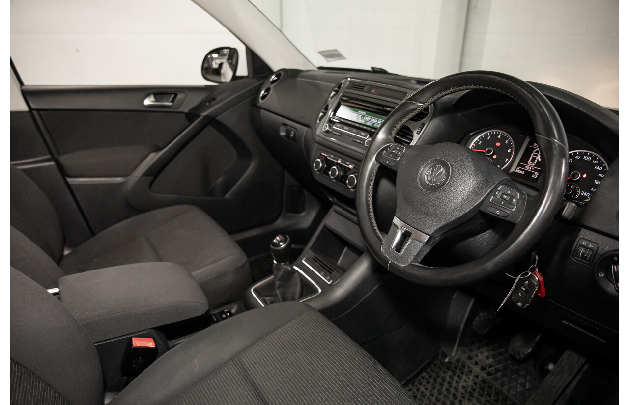 7/2014 Volkswagen Tiguan 118 TSI (4x2) 5NC MY14.5 4d Wagon Pure White Twincharged 1.4L