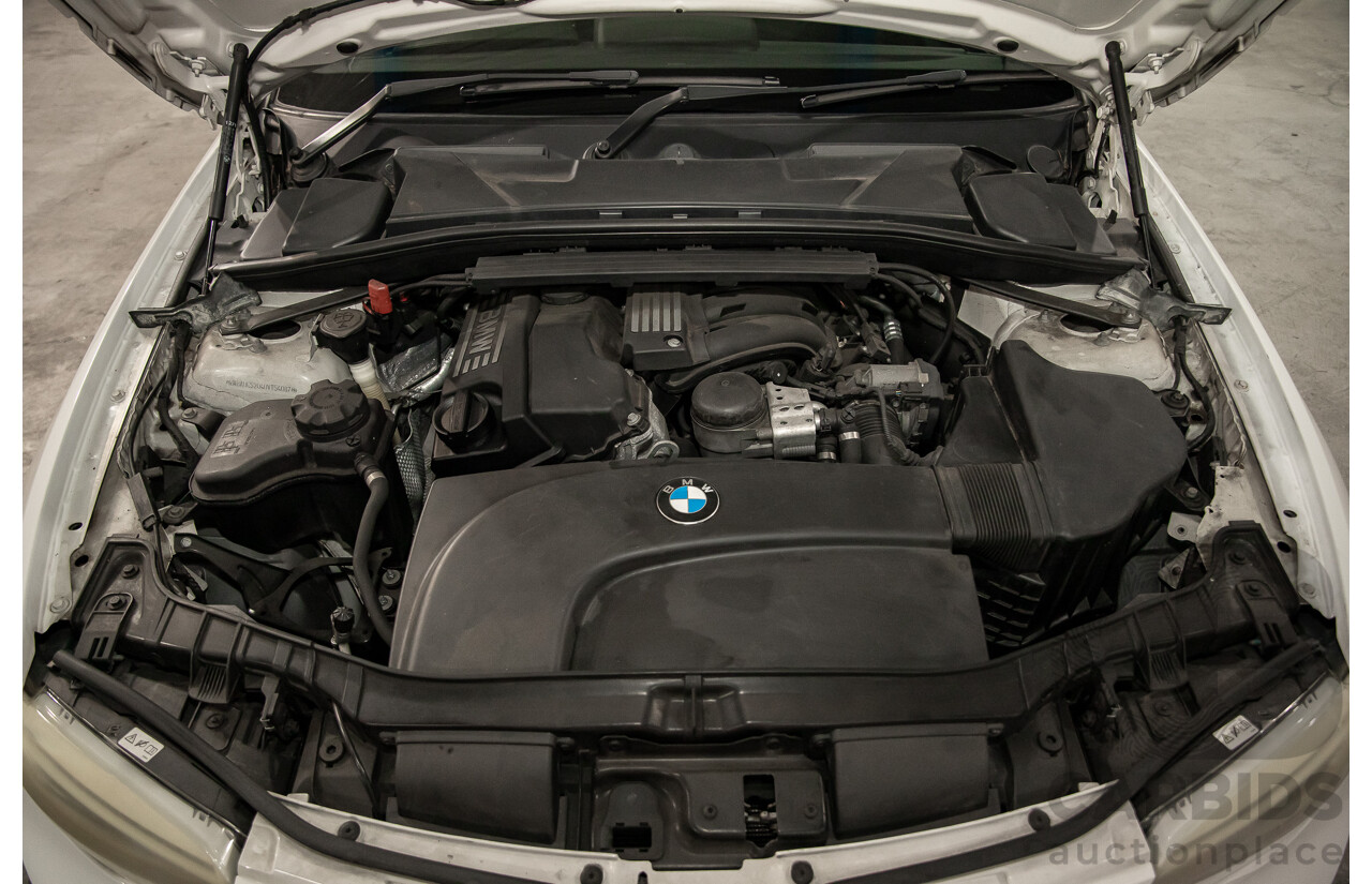 4/2013 BMW 120i E82 MY12.5 2d Coupe Alpine White 2.0L