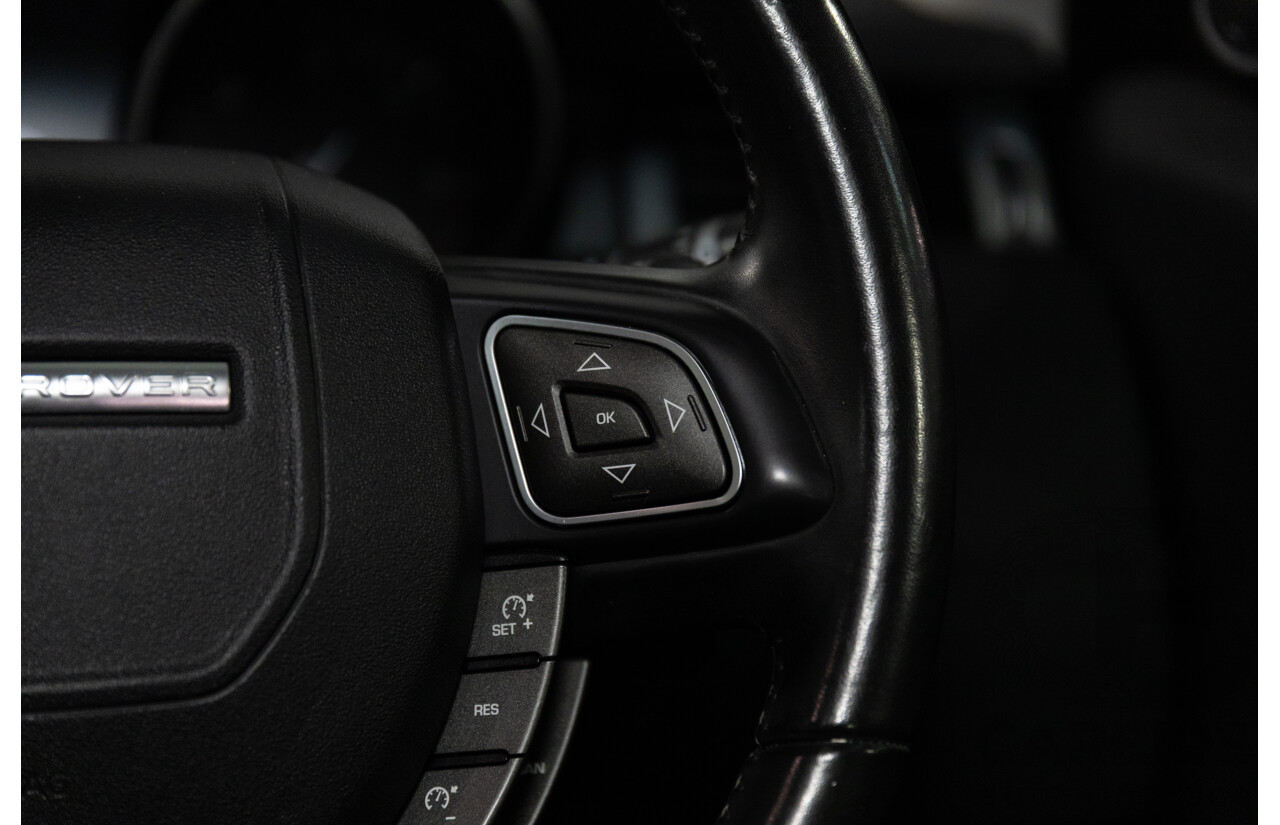 07/2017 Range Rover Evoque Td4 150 SE (AWD) LV MY17 5d Wagon Santorini Black Metallic Turbo Diesel 2.0L