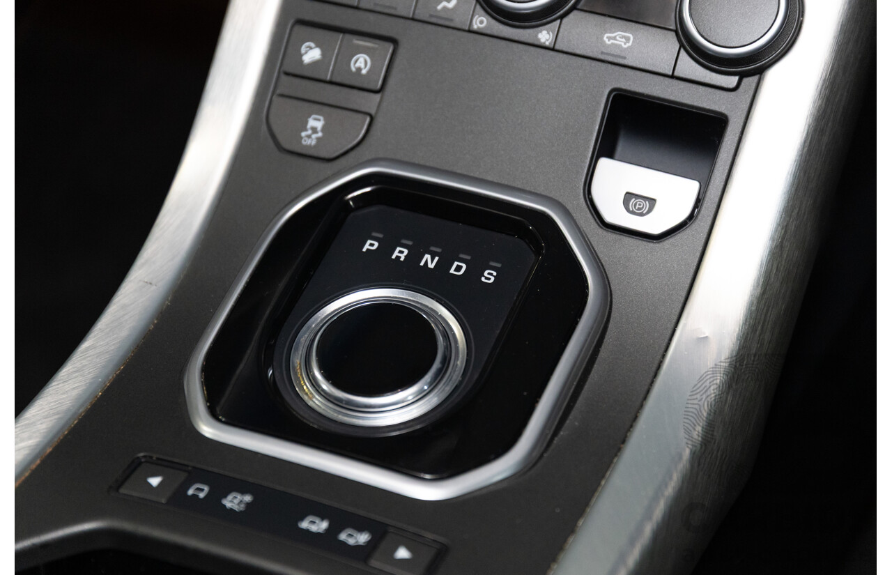 07/2017 Range Rover Evoque Td4 150 SE (AWD) LV MY17 5d Wagon Santorini Black Metallic Turbo Diesel 2.0L