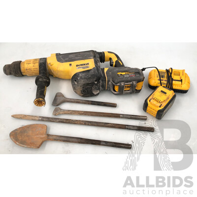 DeWalt 54V XR FLEXVOLT 52mm SDS-Max Cordless Hammer Drill