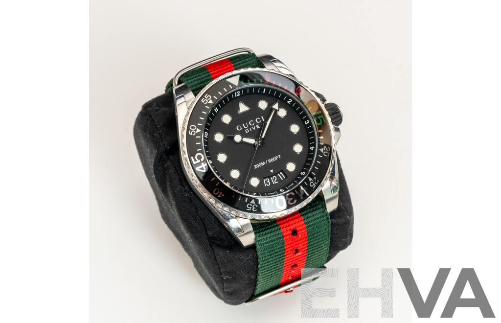 2016 Gucci YA136209 Dive Black Dial 45mm Stainless Steel XL Collection Men's Watch