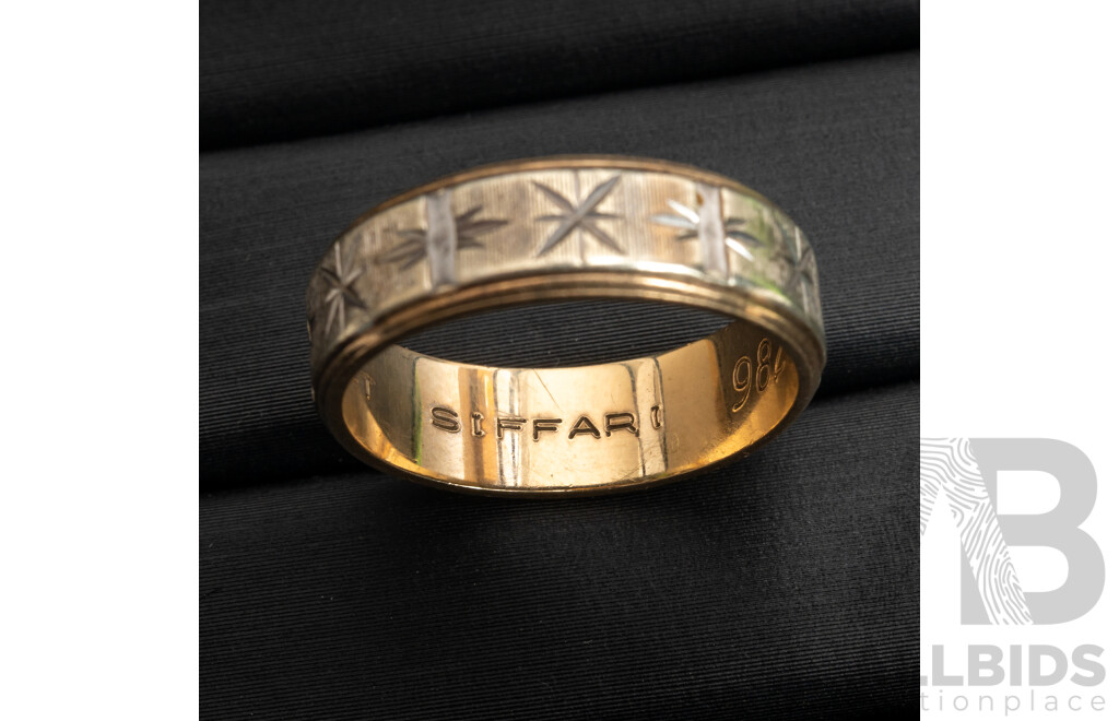9ct Gold SIFFARI Two-Tone Engraved Band Ring, Marked 9ct