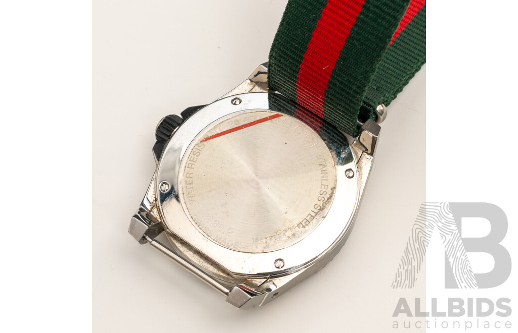 2016 Gucci YA136209 Dive Black Dial 45mm Stainless Steel XL Collection Men's Watch