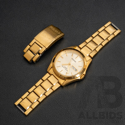 Pulsar Gents GP Quartz 38mm Stainless Steel Gold Day Date Watch