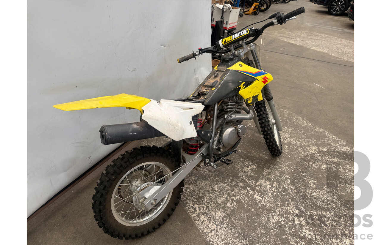 Circa 2019 Suzuki DRZ 125L Motorcycle - 4 Stroke Cycle