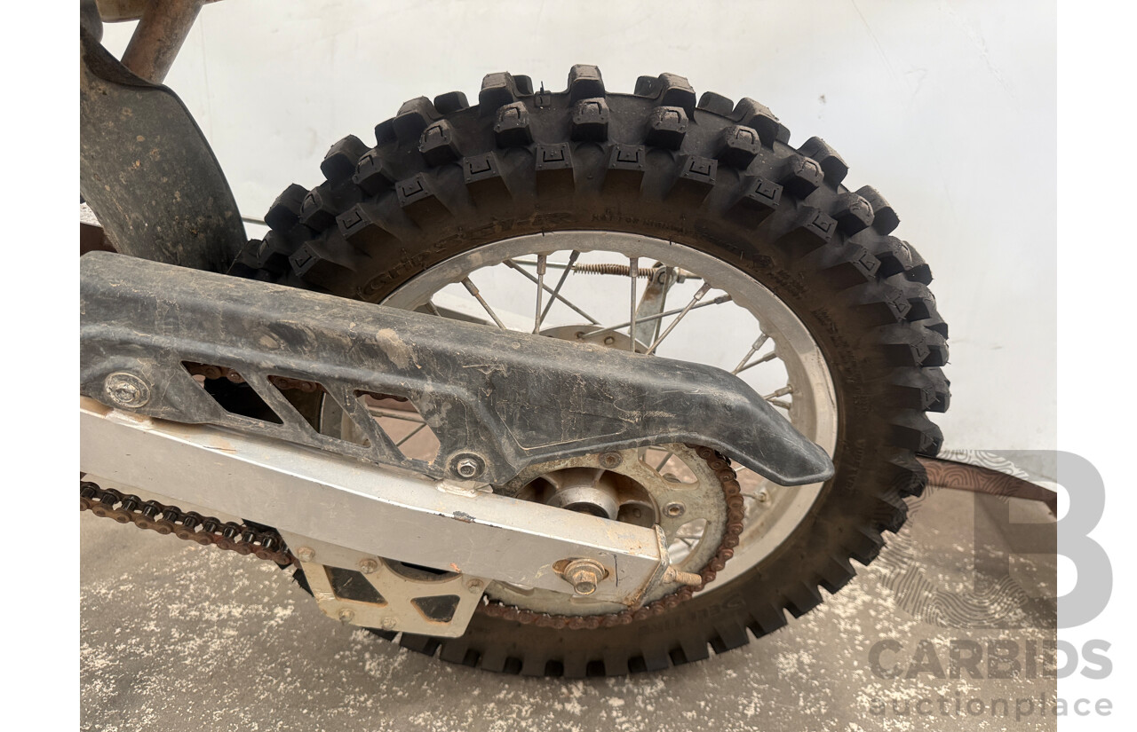 Circa 2019 Suzuki DRZ 125L Motorcycle - 4 Stroke Cycle