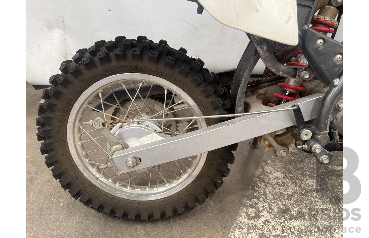 Circa 2019 Suzuki DRZ 125L Motorcycle - 4 Stroke Cycle