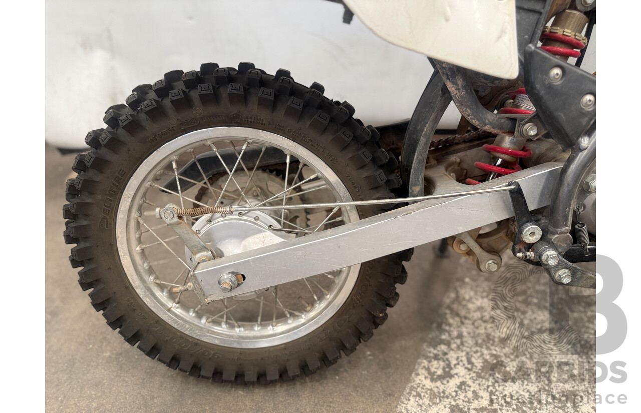 Circa 2019 Suzuki DRZ 125L Motorcycle - 4 Stroke Cycle