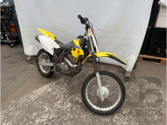 Circa 2019 Suzuki DRZ 125L Motorcycle - 4 Stroke Cycle