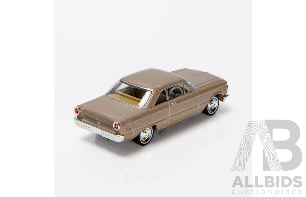 TRAX 1965 Ford XP Futura Hardtop Coupe Sunlit Beige TR51B 1:43 Scale Model Car