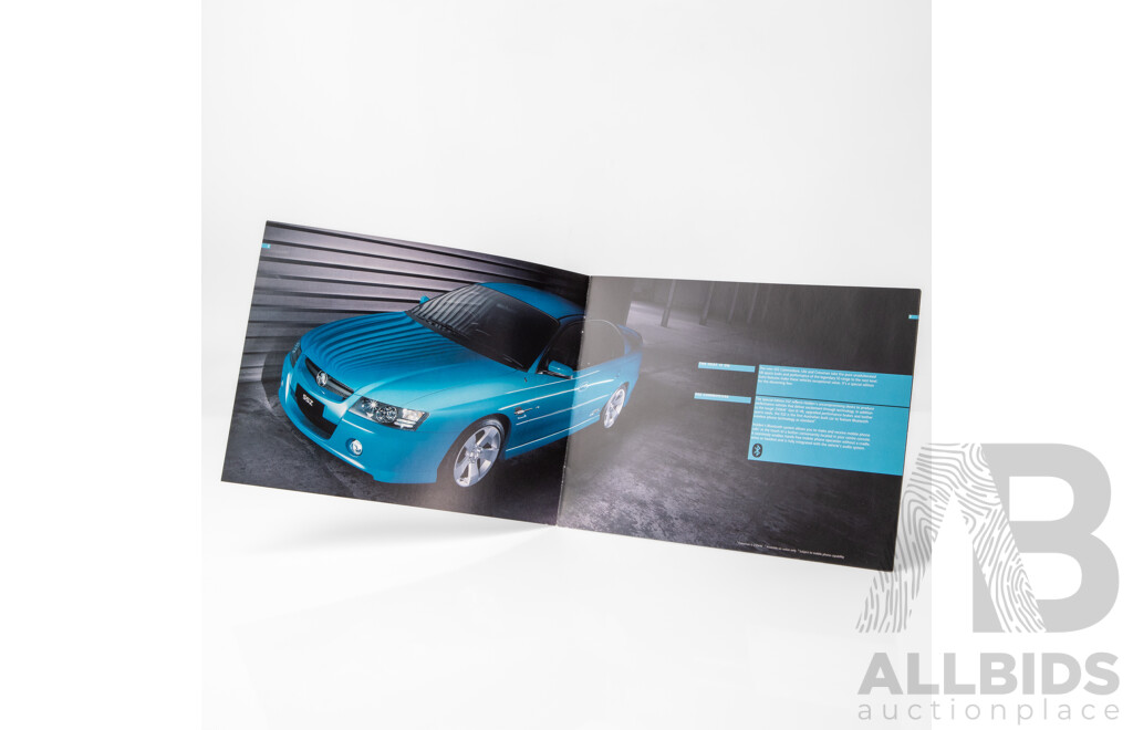 Genuine 2005 Holden Commodore SSZ V8 Ute / Sedan / Crewman 10-Page Sales Brochure