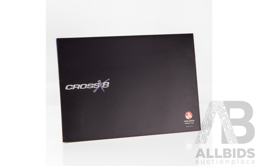 Genuine 2004/5 Holden VZ Crewman Cross 8 12-Page Sales Brochure